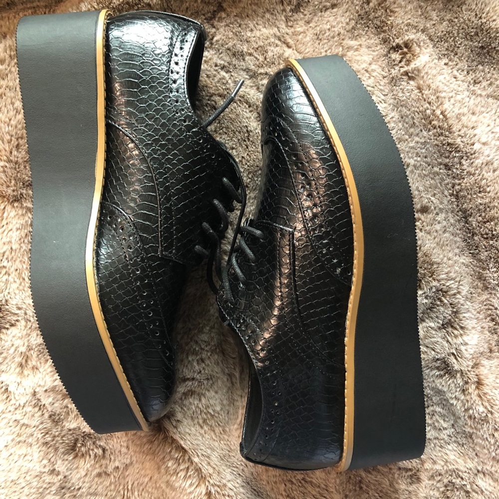 NWOB MADDEN GIRL PLATFORM OXFORDS